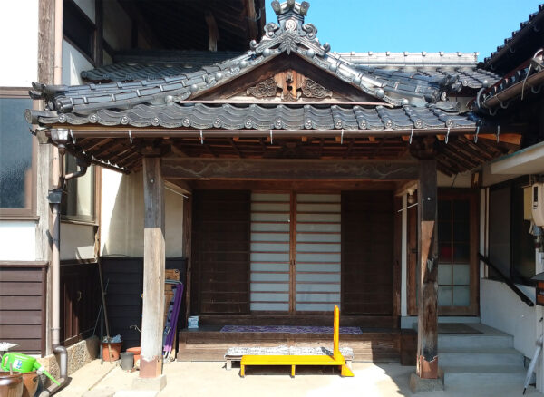 三勝寺　屋根の雪害修復工事